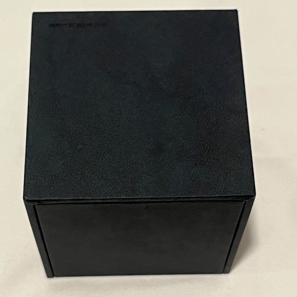 David Yurman Empty Jewelry Gift Box Watch / Bracelet Classic Black 3.25" Square - Picture 9 of 9